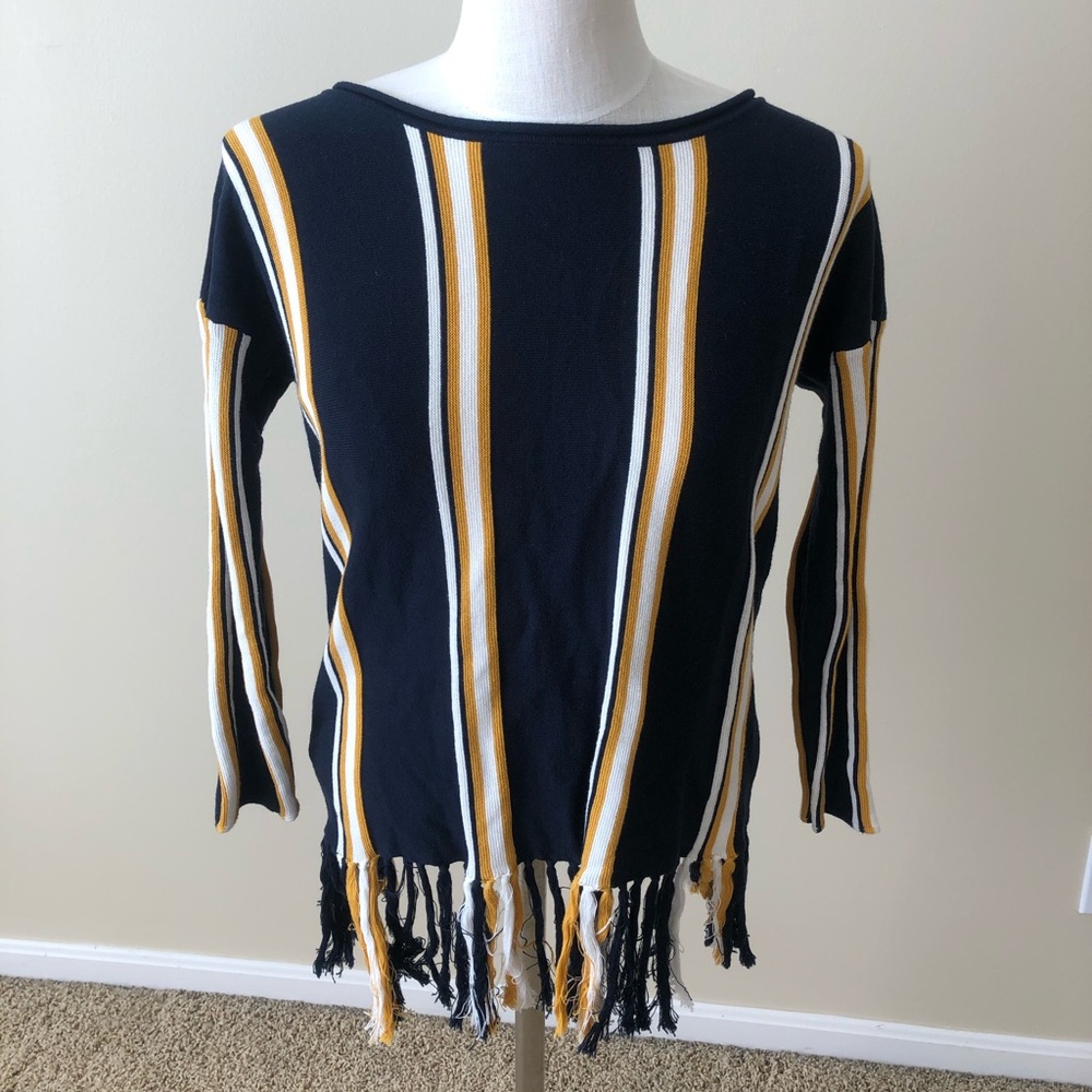 NWT Cremieux Fringe Sweater Size Small